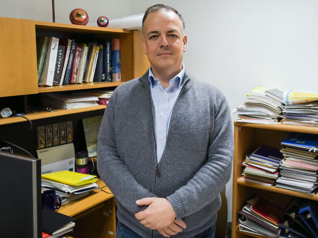 Dr. Alejandro Gil- Villegas