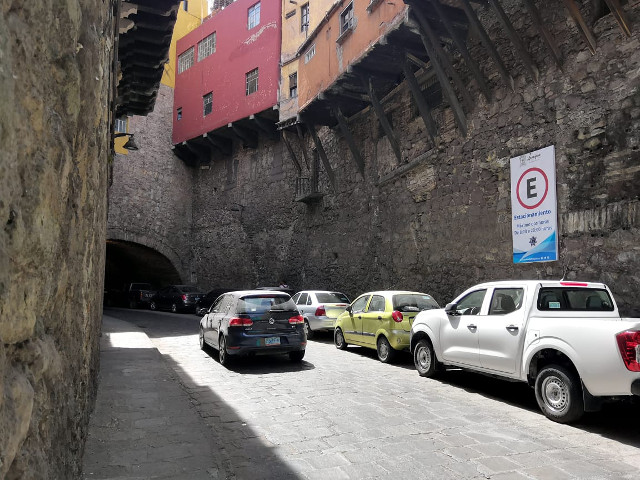 SUBTERRÁNEA (5)