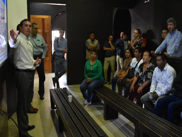 REUNIÓN COMERCIANTES (1)