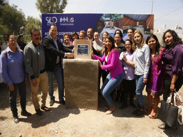 primera piedra mujer