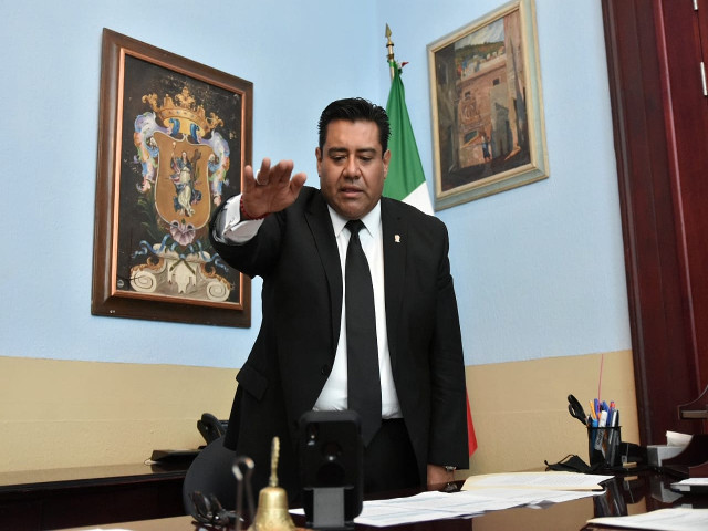 armando alcalde interino