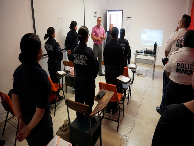 POLICÍA DE GÉNERO (1)