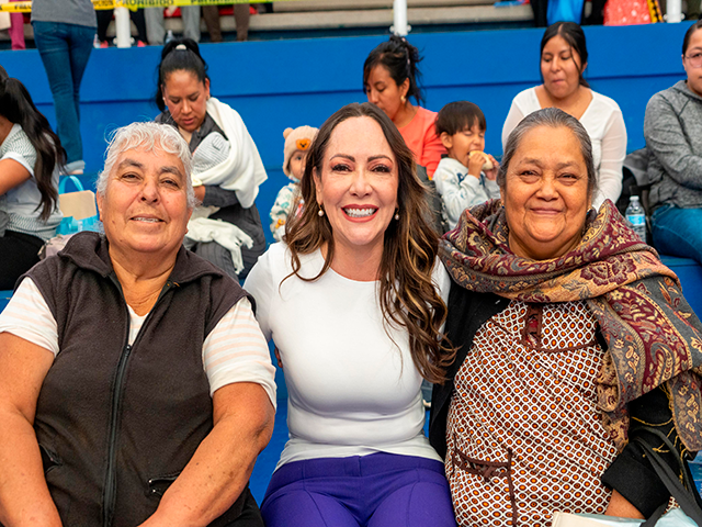 CUMPLE SAMANTHA T VIOLETA