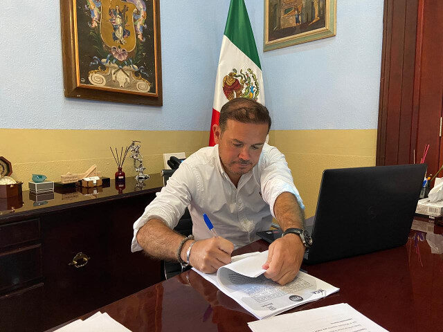 Firma de convenio 3