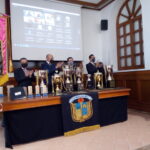 autoridades y trofeos-1716