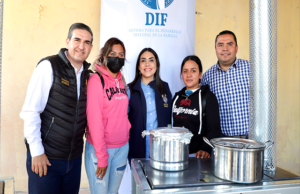 Entrega DIF Estatal estufas ecológicas a habitantes de 17 comunidades