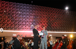 La Orquesta Filarmónica y Coro de la Secretaría de Marina ofrecen en la Cámara de Diputados el concierto “Navidad y un poco de jazz”