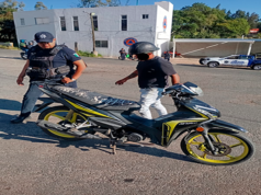Refuerzan seguridad con operativo de revisión de motocicletas en la capital