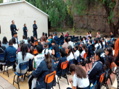 Acercan la prevención digital a familias en escuela primaria de la capital